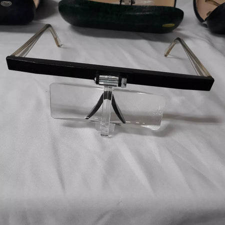 Portable Handheld Magnifying Glass with LED Light for Reading and Hobbies