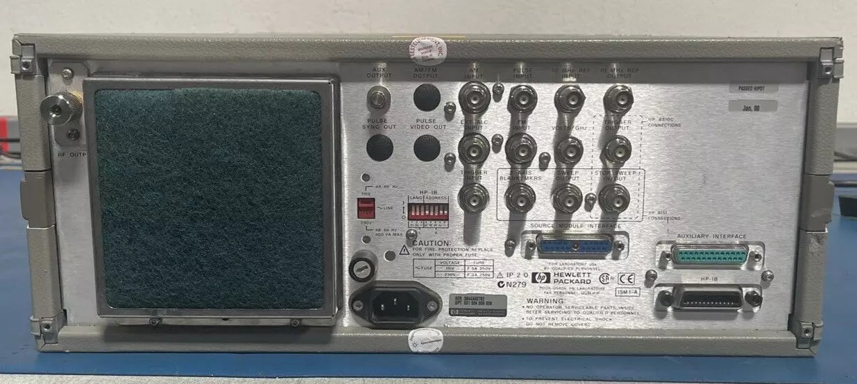 Agilent/Keysight 83640A Opt 001,006,008 Synthesized Signal Generator 10MHz-40GHz
