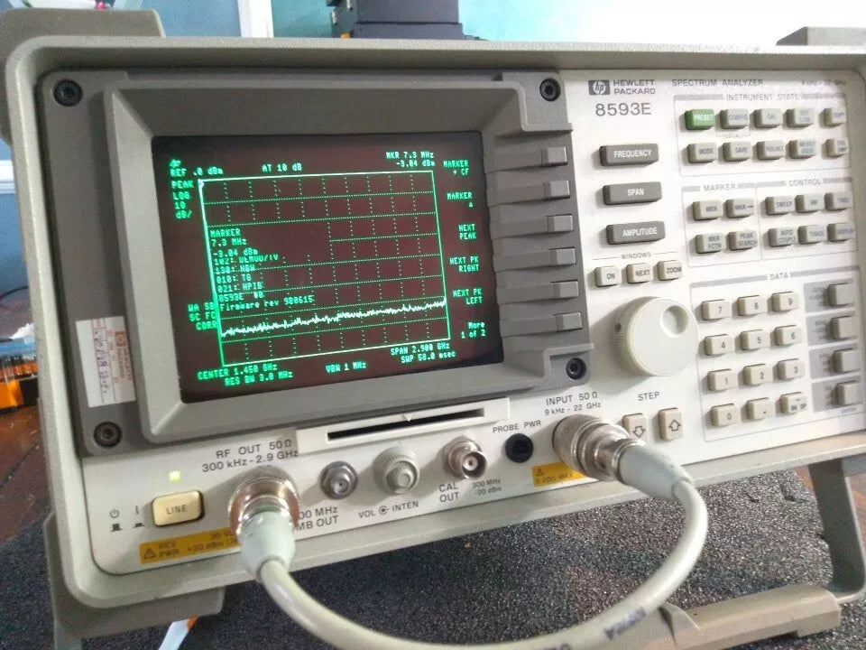 HP 8593E Spectrum Analyzer 9 kHz-26.5 GHz Calibrated Tracking Generator