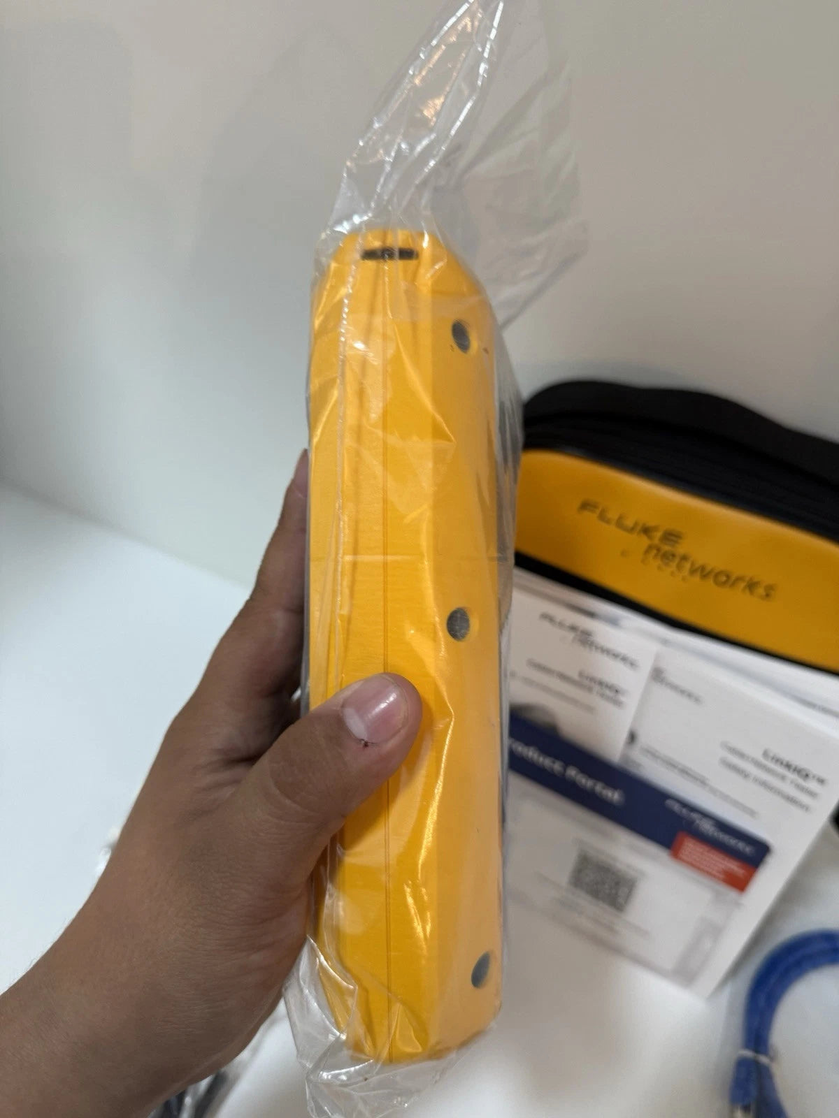 Fluke Networks LinkIQ Cable + Network Tester (LIQ100) - Next Day Shipping