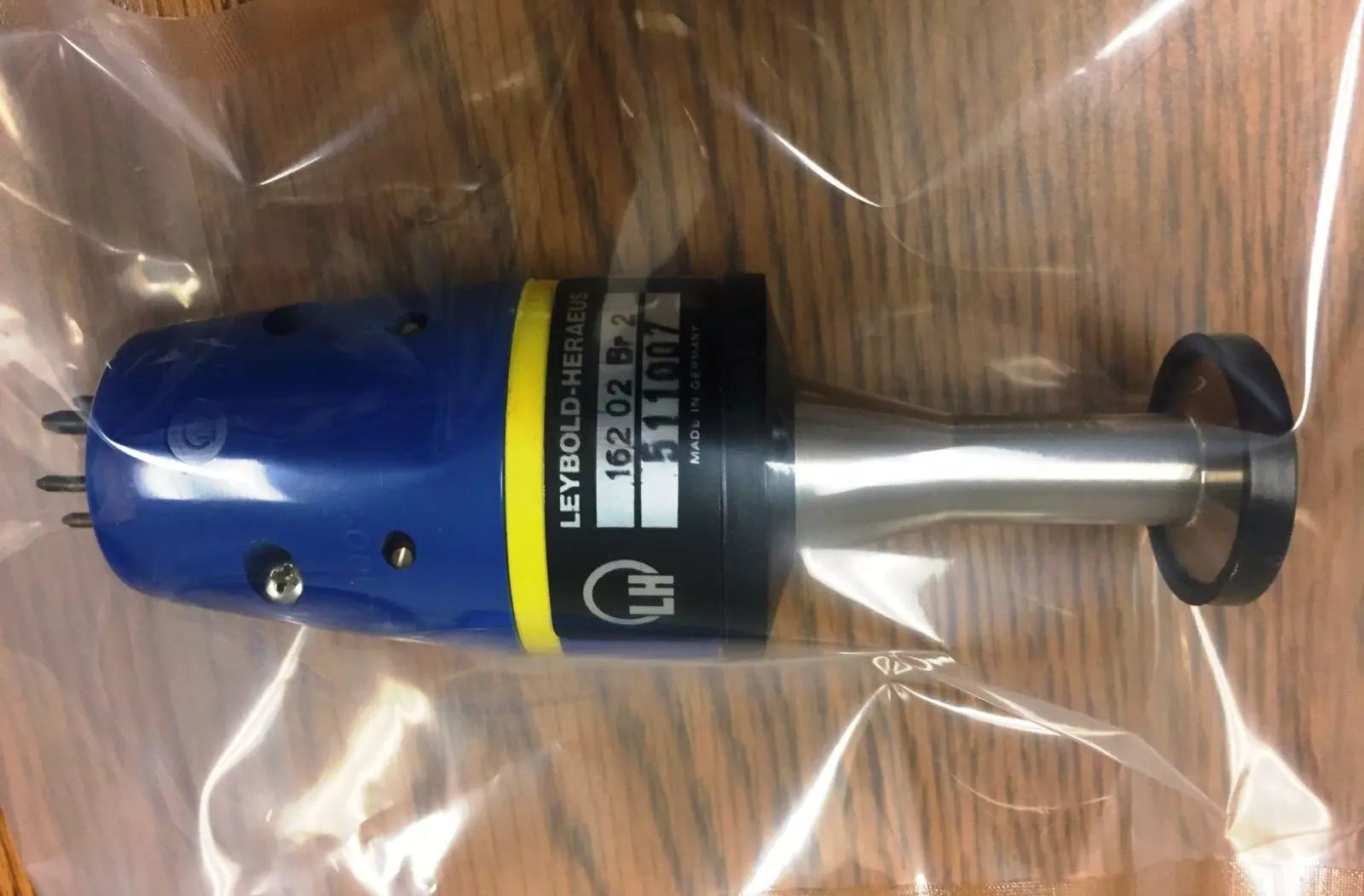 Leybold-Heraeus 16202 Br2 Thermo Vacuum Gauge Sensor with 6-Pin Connectors