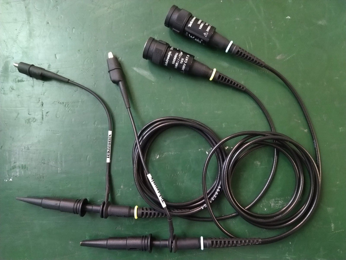 Tektronix TPP0100 100MHz Passive Voltage Probe , 10X , 1M Ohms / 13pF - XG eqpt