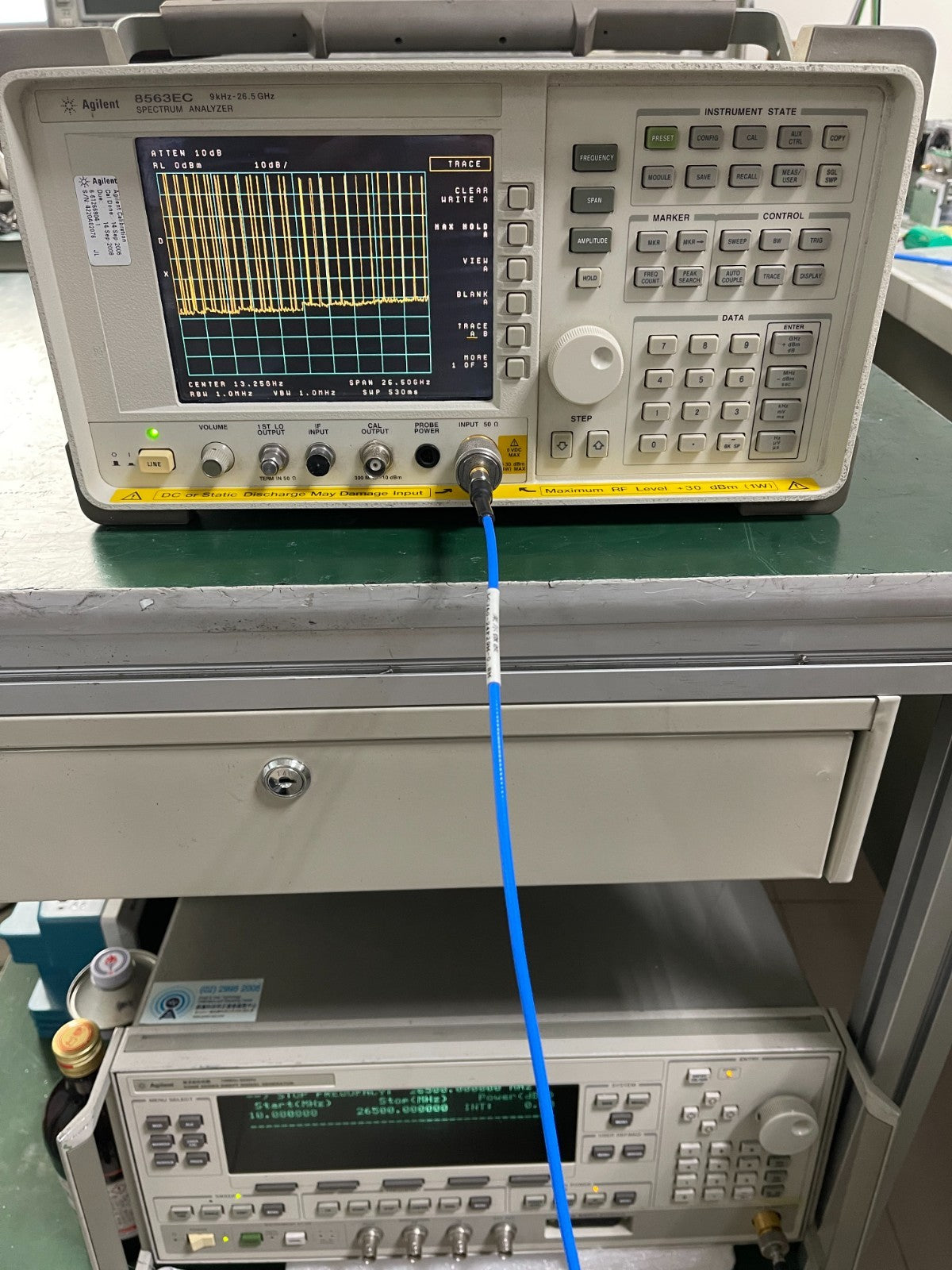 Agilent 8563EC 9KHz - 26.5GHz Spectrum Analyzer w/ opt. 007 _02076