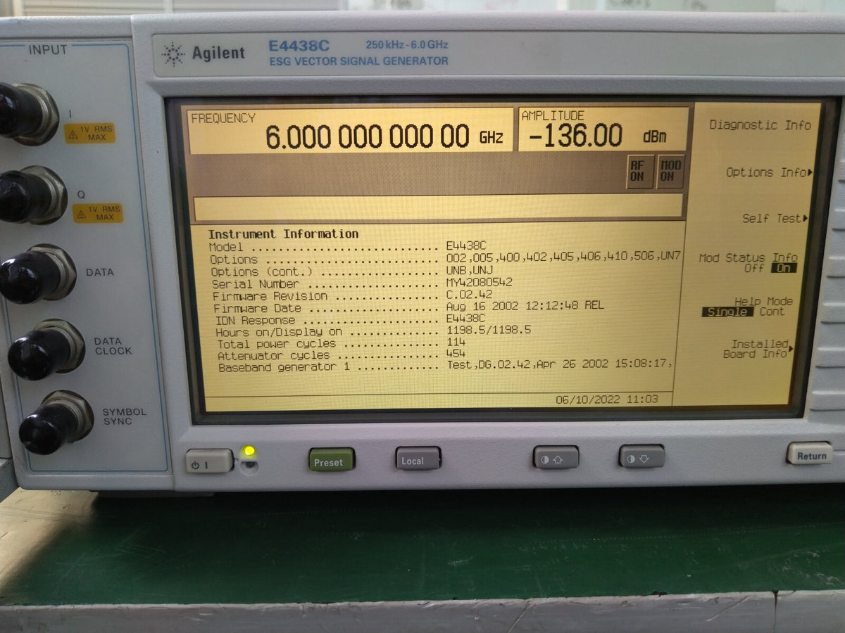 Agilent E4438C ESG Vector Signal Generator 250kHz-6GHz _0542