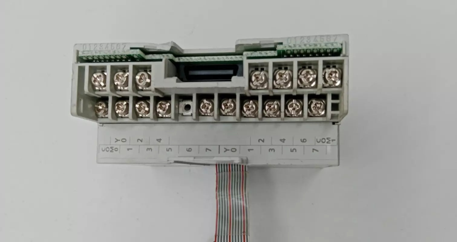 Mitsubishi Electric FX5-16EYR/ES Output Module 16 Outputs PLC 24 VDC