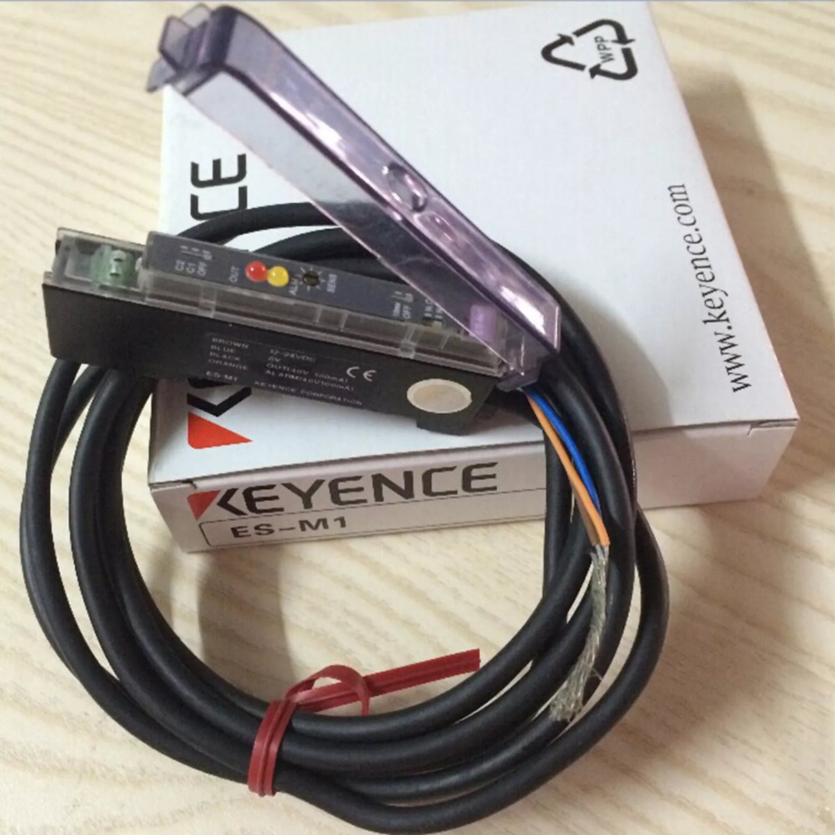 KEYENCE ES-M1 Proximity Sensor Switch