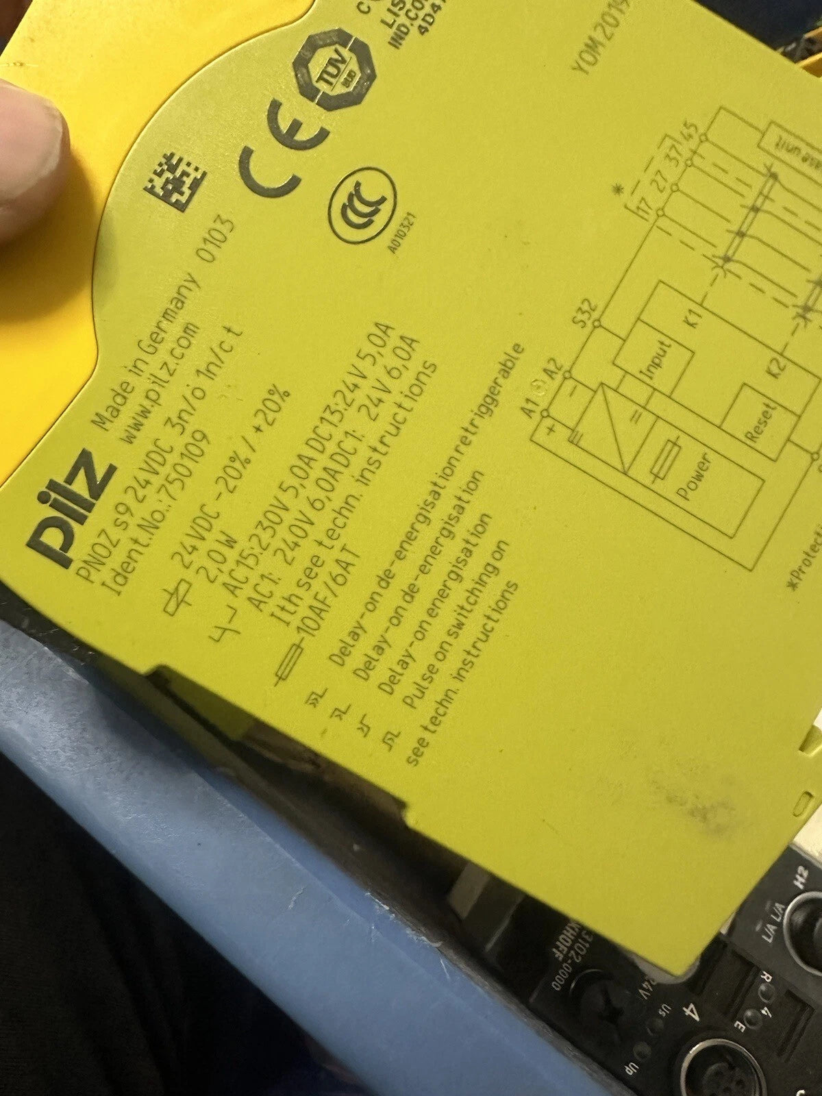 PILZ PNOZ S9 Safety Relay 750109 - 24 VDC Security Switch Device