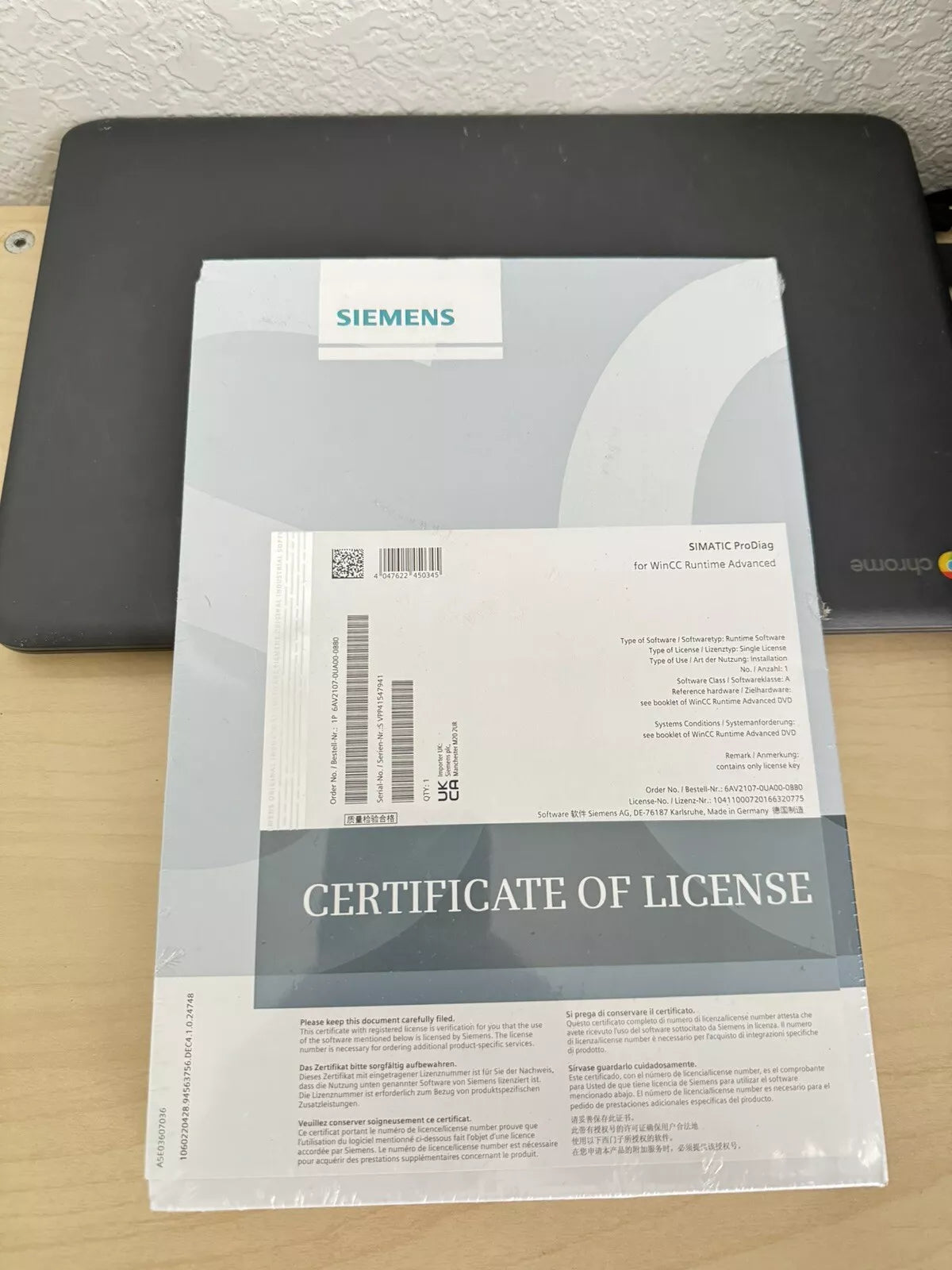 SIEMENS 6AV2107-0UA00-0BB0 - Reliable and Efficient Operator Panel