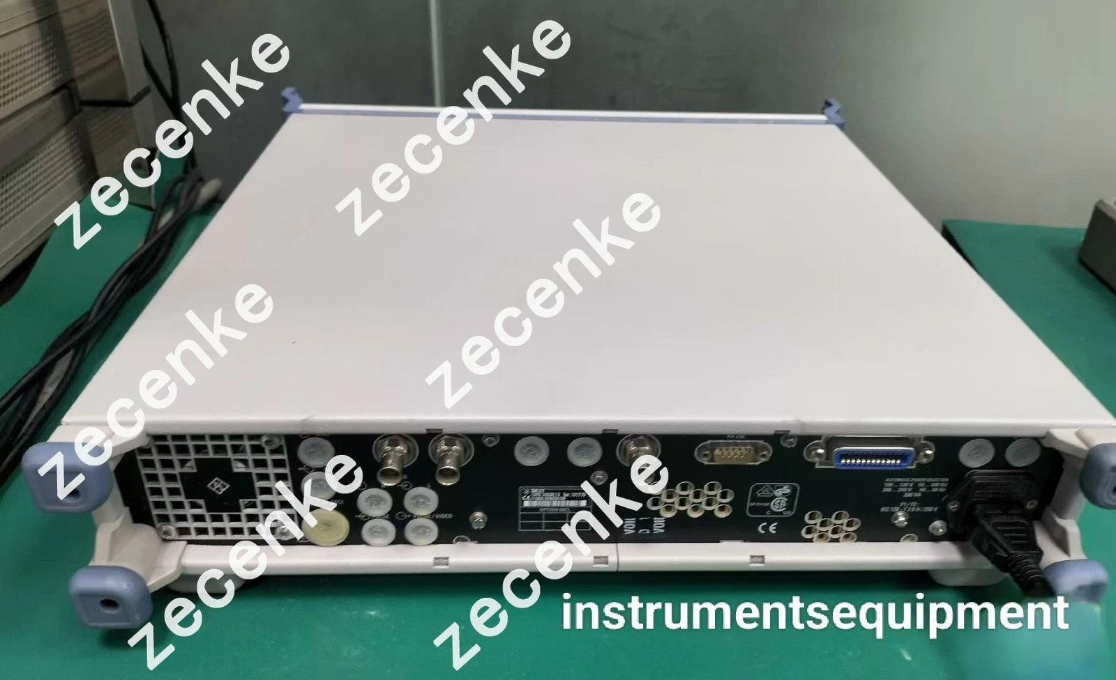 R&S Rohde & Schwarz SML03 RF Signal Generator 9 kHz 3.3 GHz
