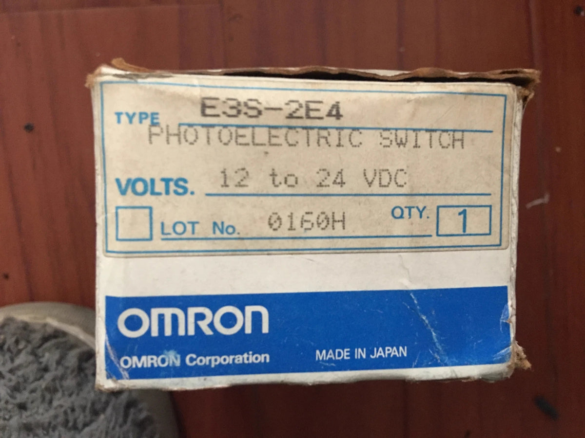 E3S-2E4 Photoelectric Switch Sensor 12-24VDC NEW