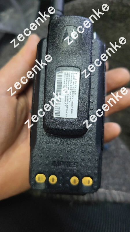 Motorola XIR P6620i Walkie-Talkie with Long Battery Life