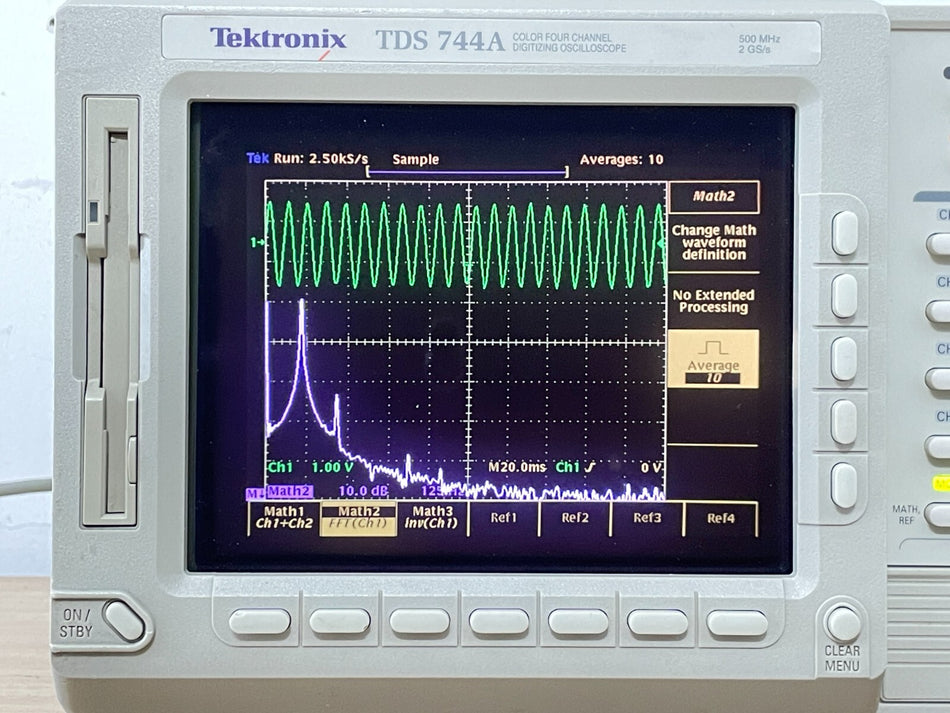 Tektronix TDS744A Oscilloscope 500MHz 2GS/s