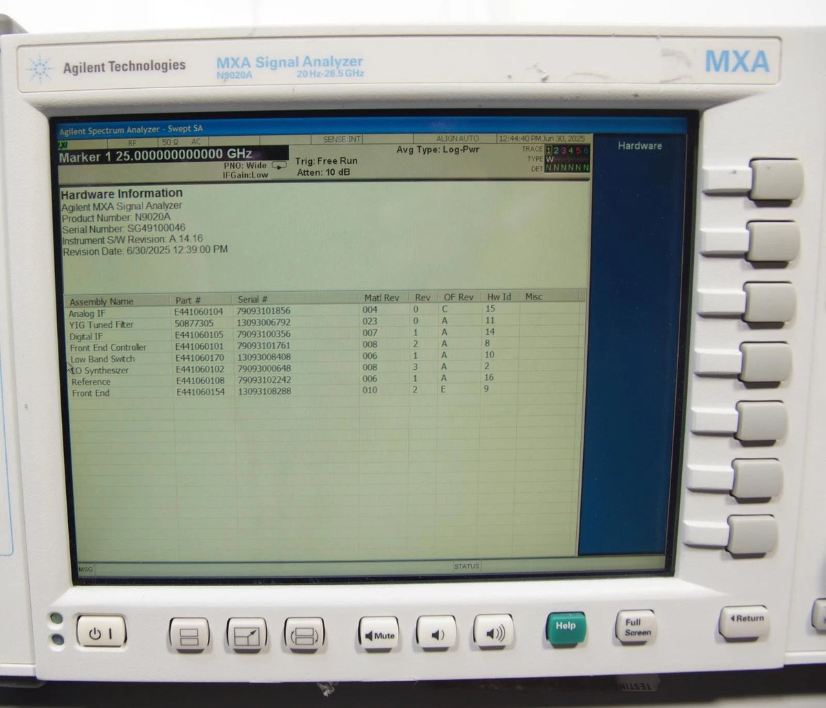 Keysight Agilent N9020A 20 Hz to 26.5 GHz MXA Signal Analyzer w Options