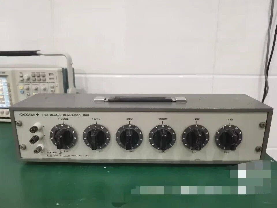 YOKOGAWA 2786 Resistance Decade Box Max 250V from 0.1 to 1,111,110