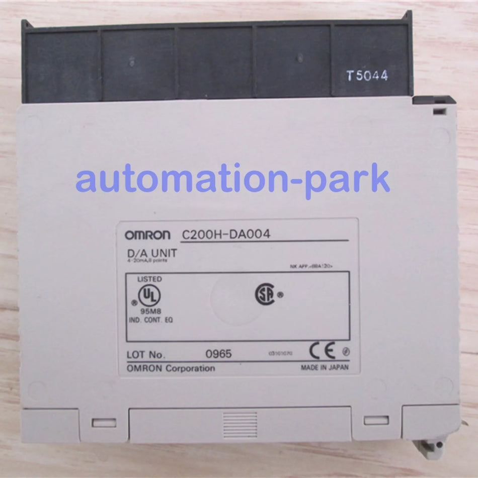 USED 1PC Omron Output Module C200H-DA004 Tested It In Good Condition