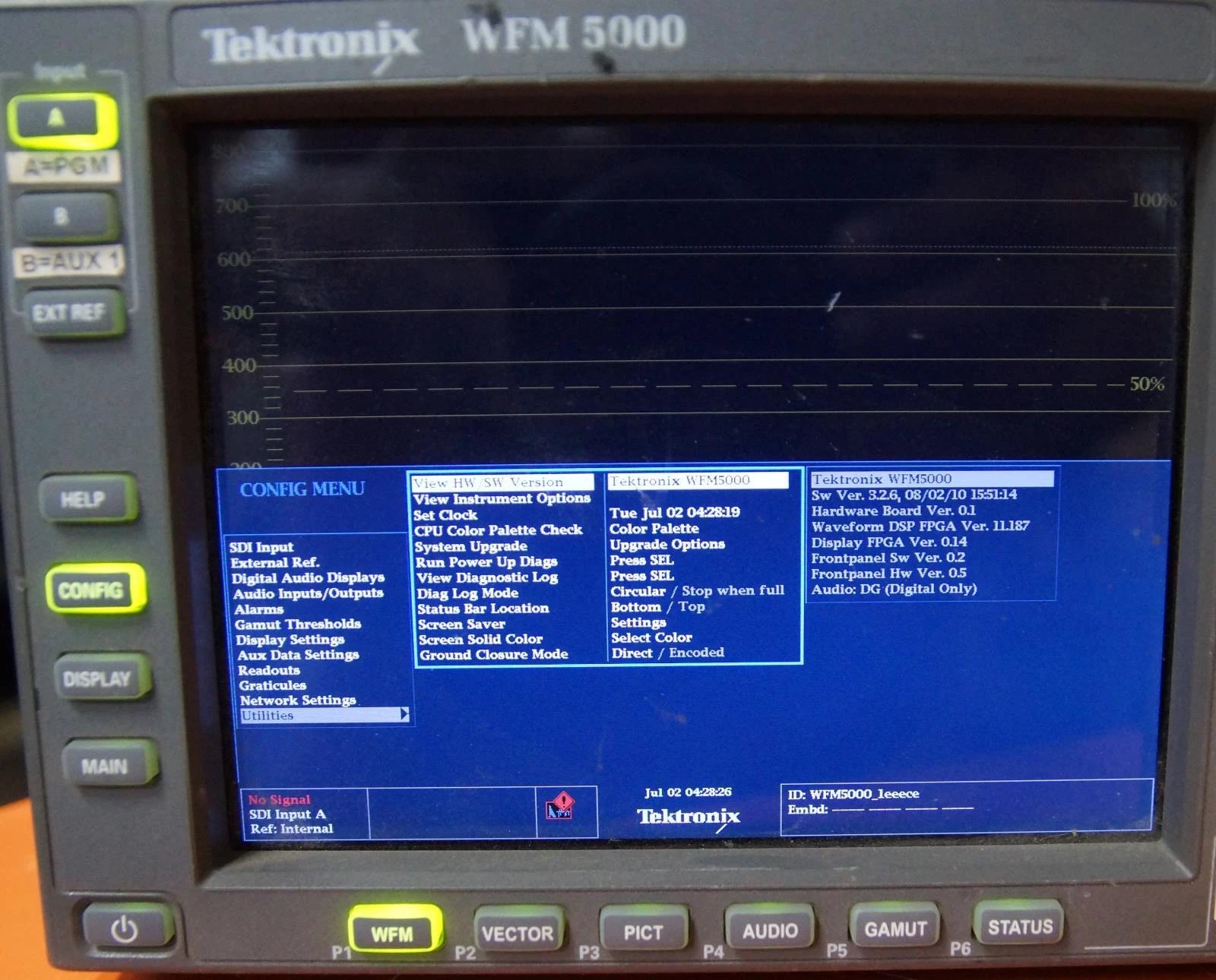 Tektronix WFM5000 Multi-Format Portable Waveform Monitor Options SD HD DG