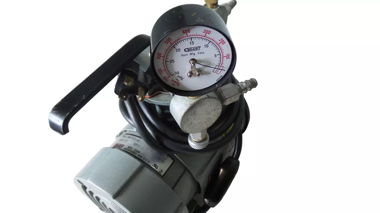 Gast ROA-P231-AA Piston Compressor Pump