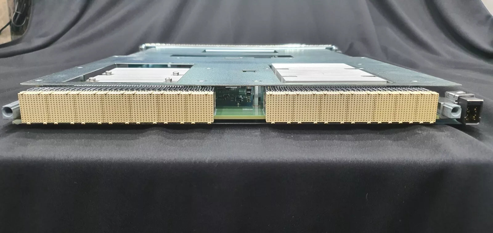 NOB Juniper Networks EX8208-SF320-S Plug-in Module