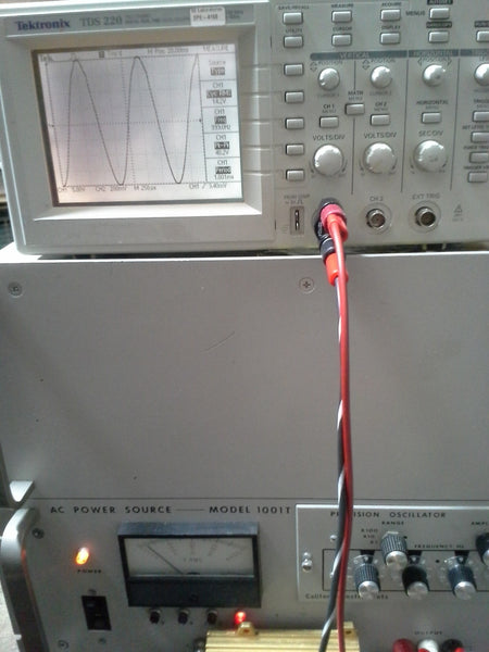 AC Power Source 1 kVA 45Hz to 5kHz