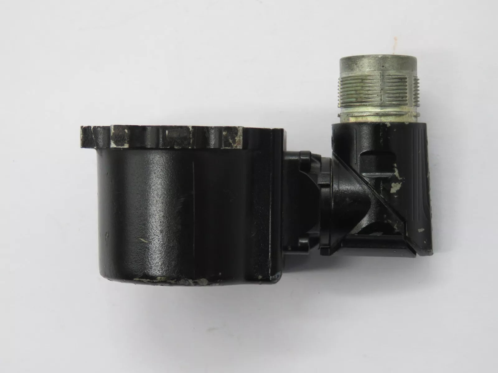 Allen Bradley VPL-B0632F-PK14AA Servo Motor Back Casing with Connector