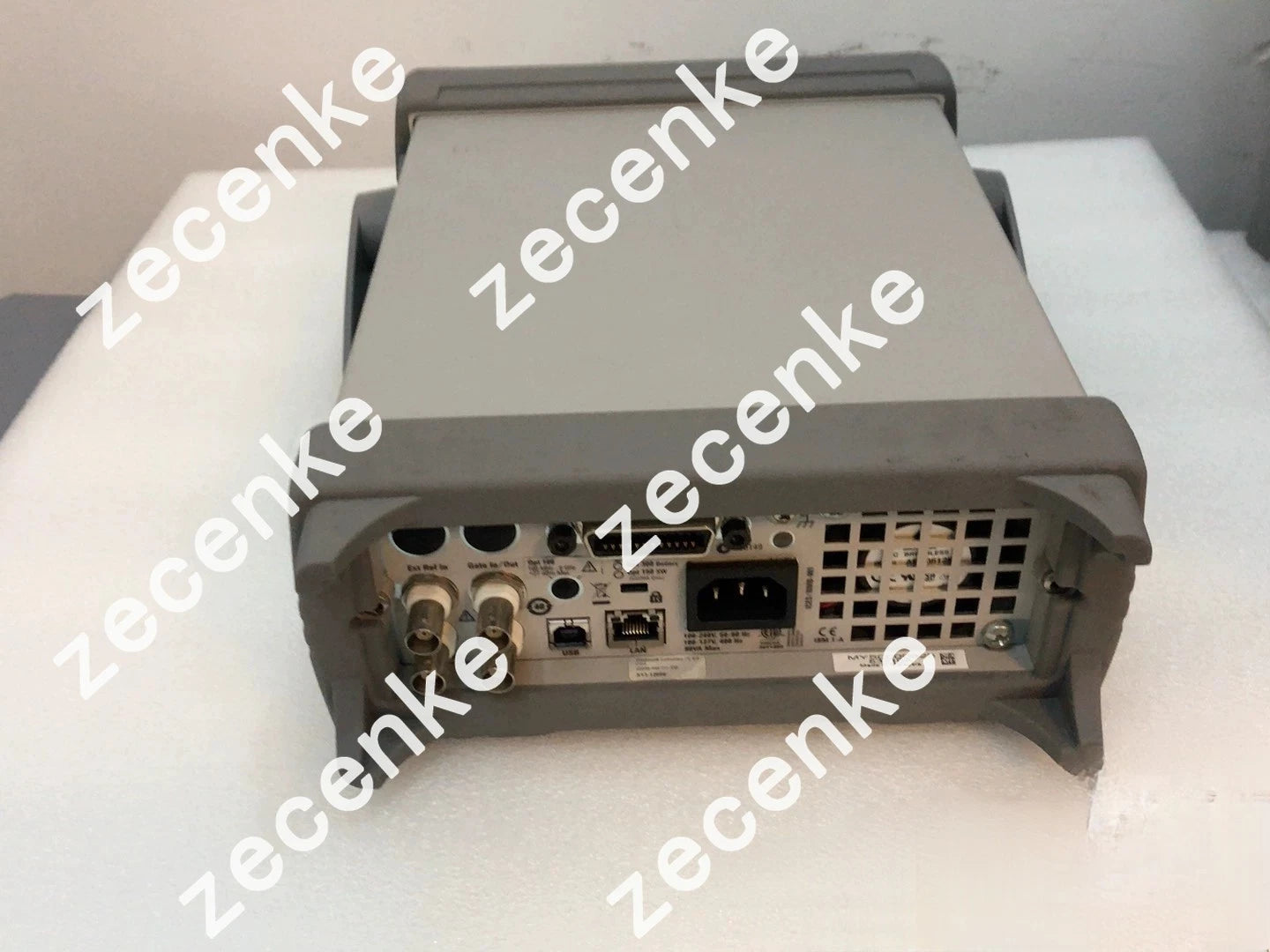 KEYSIGHT 53210A RF Frequency Counter 350 MHz for UPS or FedEx