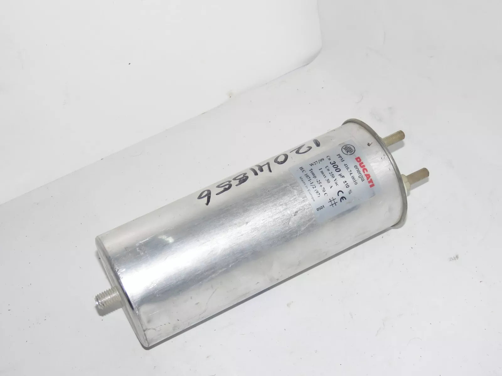 Ducati Energia 416.74.0010 Capacitor 300uF 10% PPM Polypropylene Capacitor