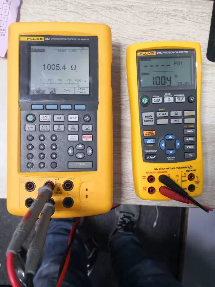 Fluke 744 Documenting Multifunction Process Calibrator