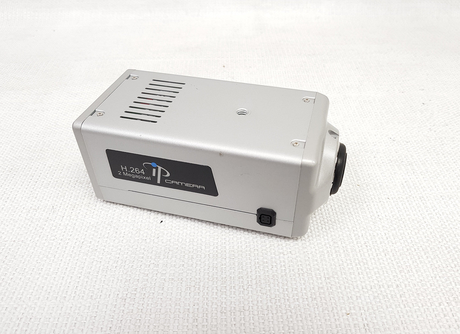 HLC-81AD/P PAL H.264 1/3.2” CMOS (2 Megapixels) by Hikvision