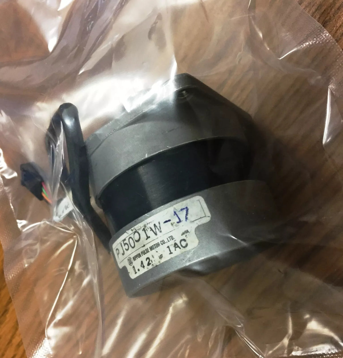 Nippon Pulse Motor PJ5001W-17 Stepper Motor