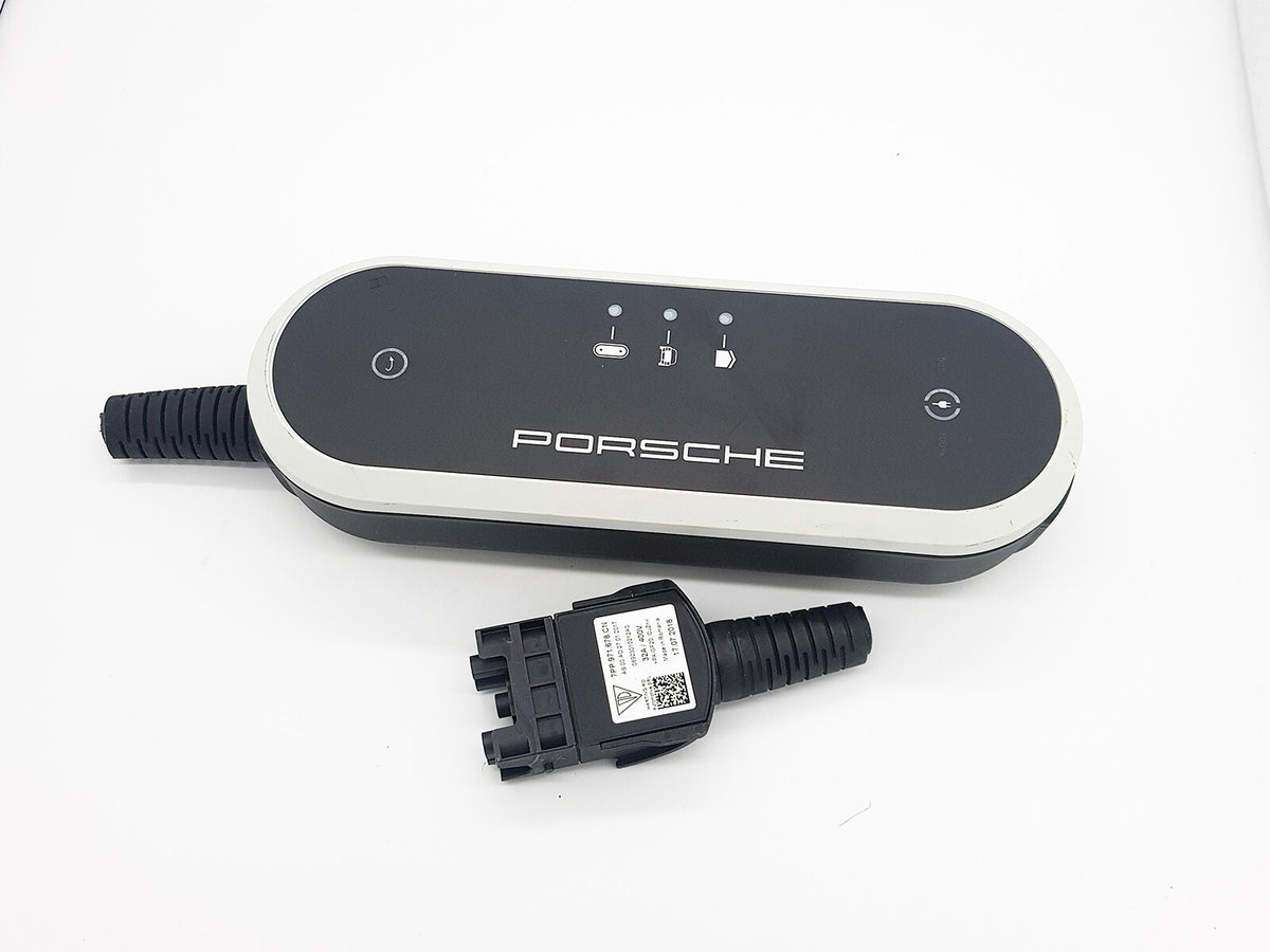 Delphi Universal Charger IC-CPD Basis 3.6kW Type 2 16A by Porsche