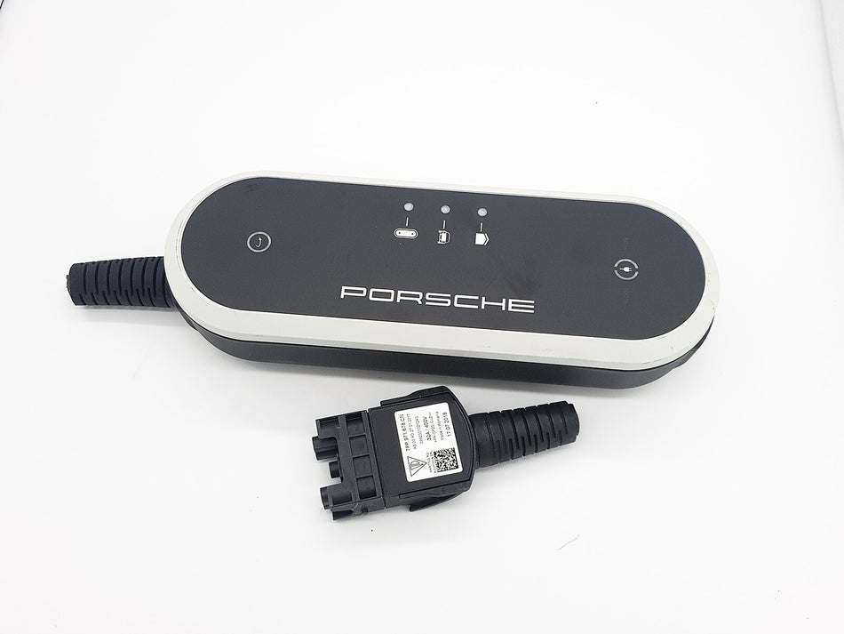 Delphi Universal Charger IC-CPD Basis 3.6kW Type 2 16A by Porsche