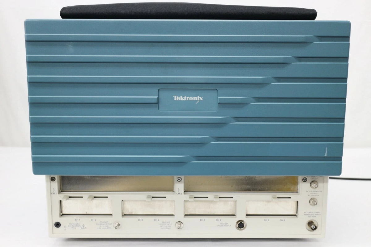 Tektronix CSA8000B Communication Signal Analyzer main Frame