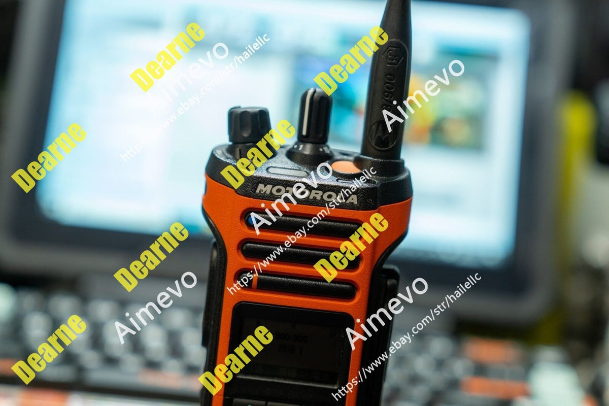 APX4000XH 800/900MHz Radio by Motorola