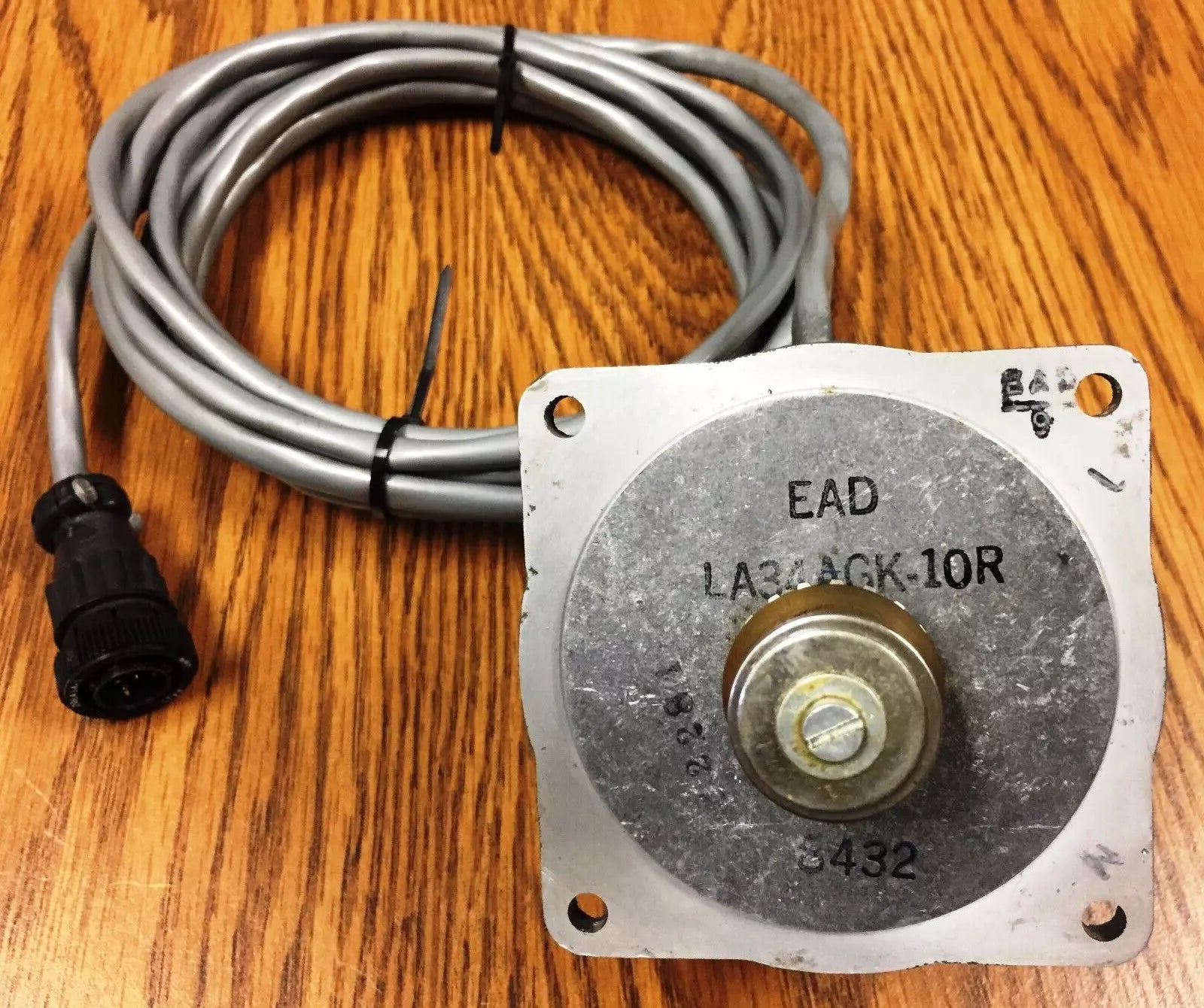 Compumotor M83-62 Stepper Motor - High Precision Motion Control