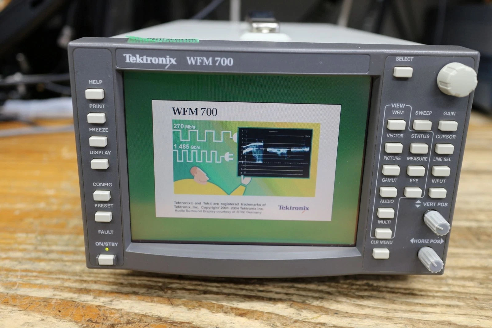 Tektronix WFM700M /01 Multiformat Wave form Monitor
