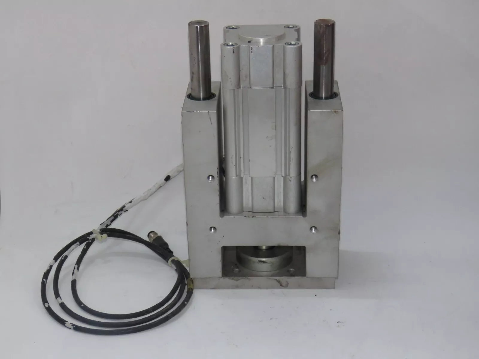 FESTO Guide DNCI-63-50-P-A-FENG Pneumatic Air Cylinder 120bar