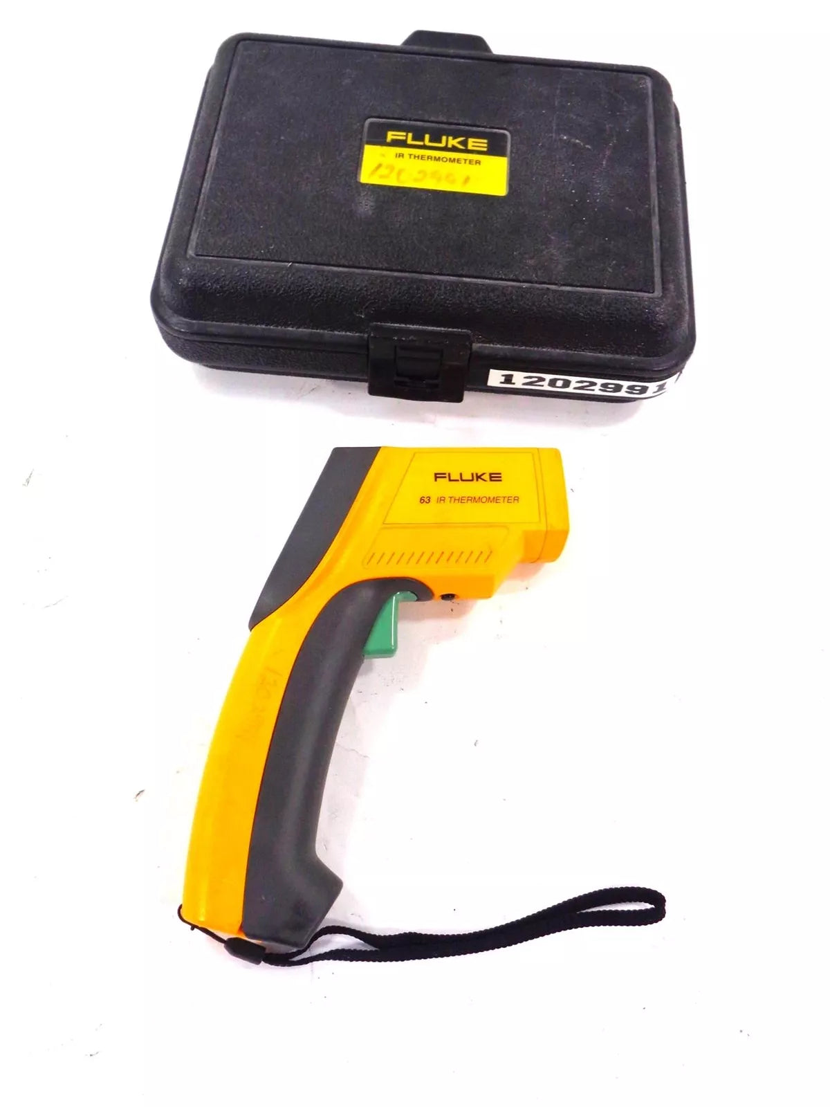 FLUKE 63 IR Thermometer for Accurate Temperature Measurement