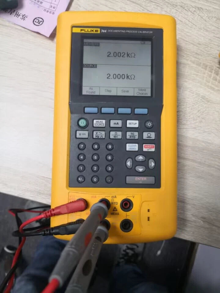 Fluke 744 Documenting Multifunction Process Calibrator