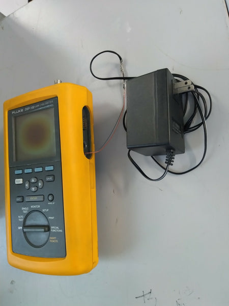 Fluke DSP-100 LAN Cable Meter w/ an external AC Adapter