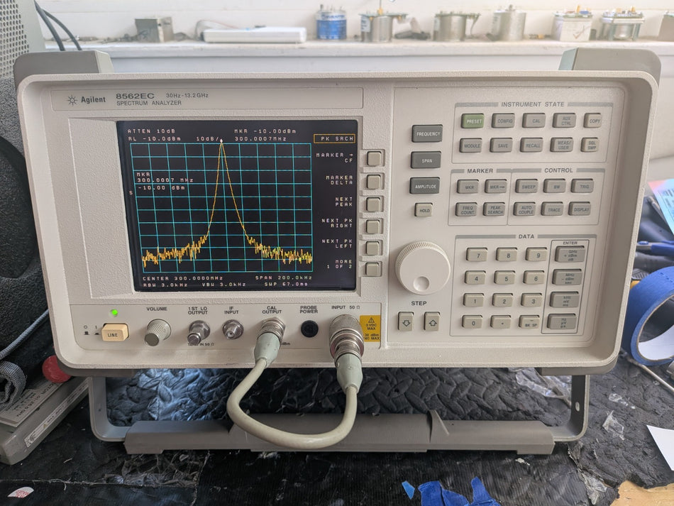 HP Agilent 8563EC Spectrum Analyzer 26.9 Ghz opt 6 20 hz opt 7 NEW LCD ! Cal’d