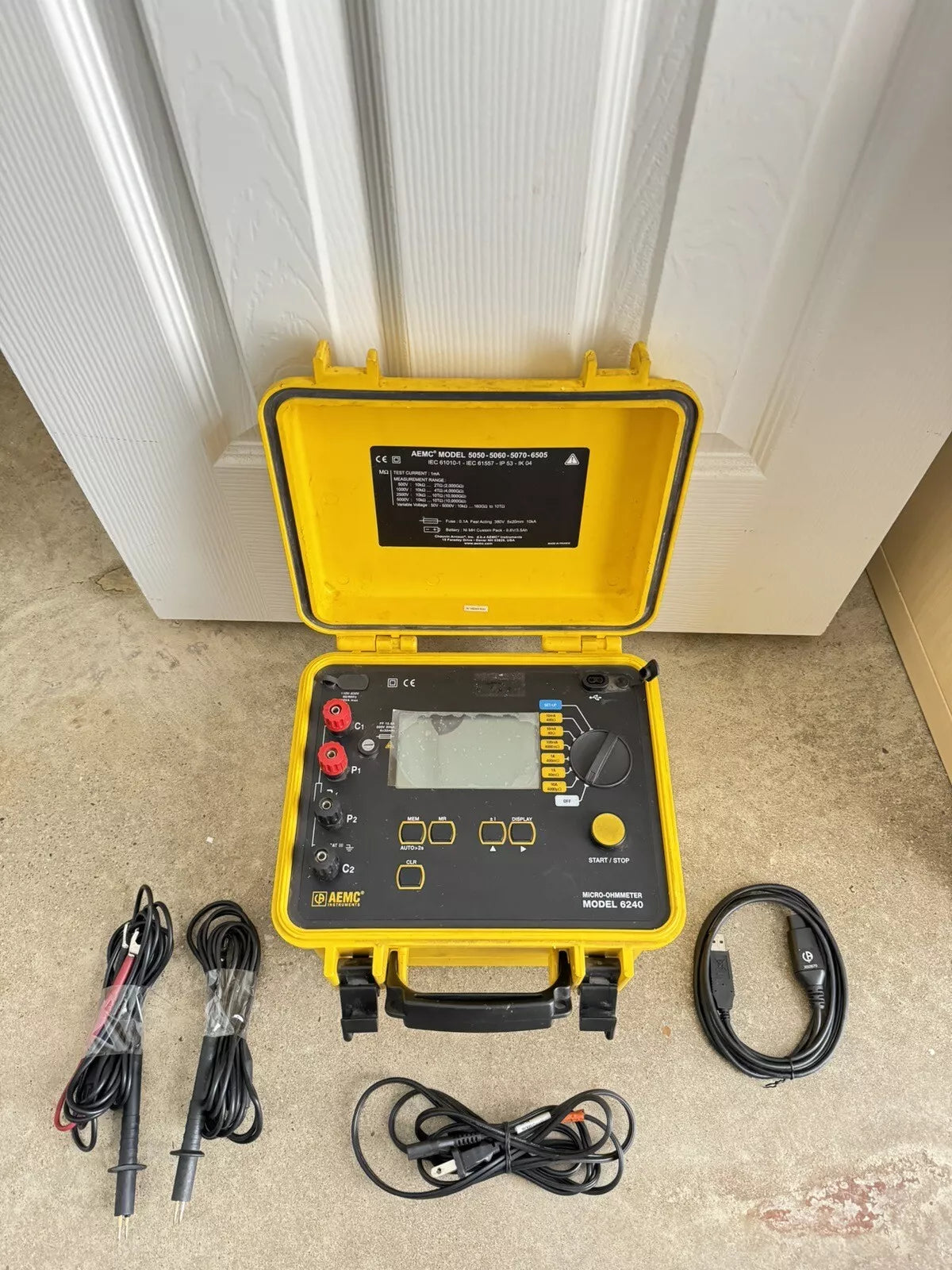 AEMC Instruments Model 6240 Micro-Ohmmeter 110V-230V 50/60Hz 80VA