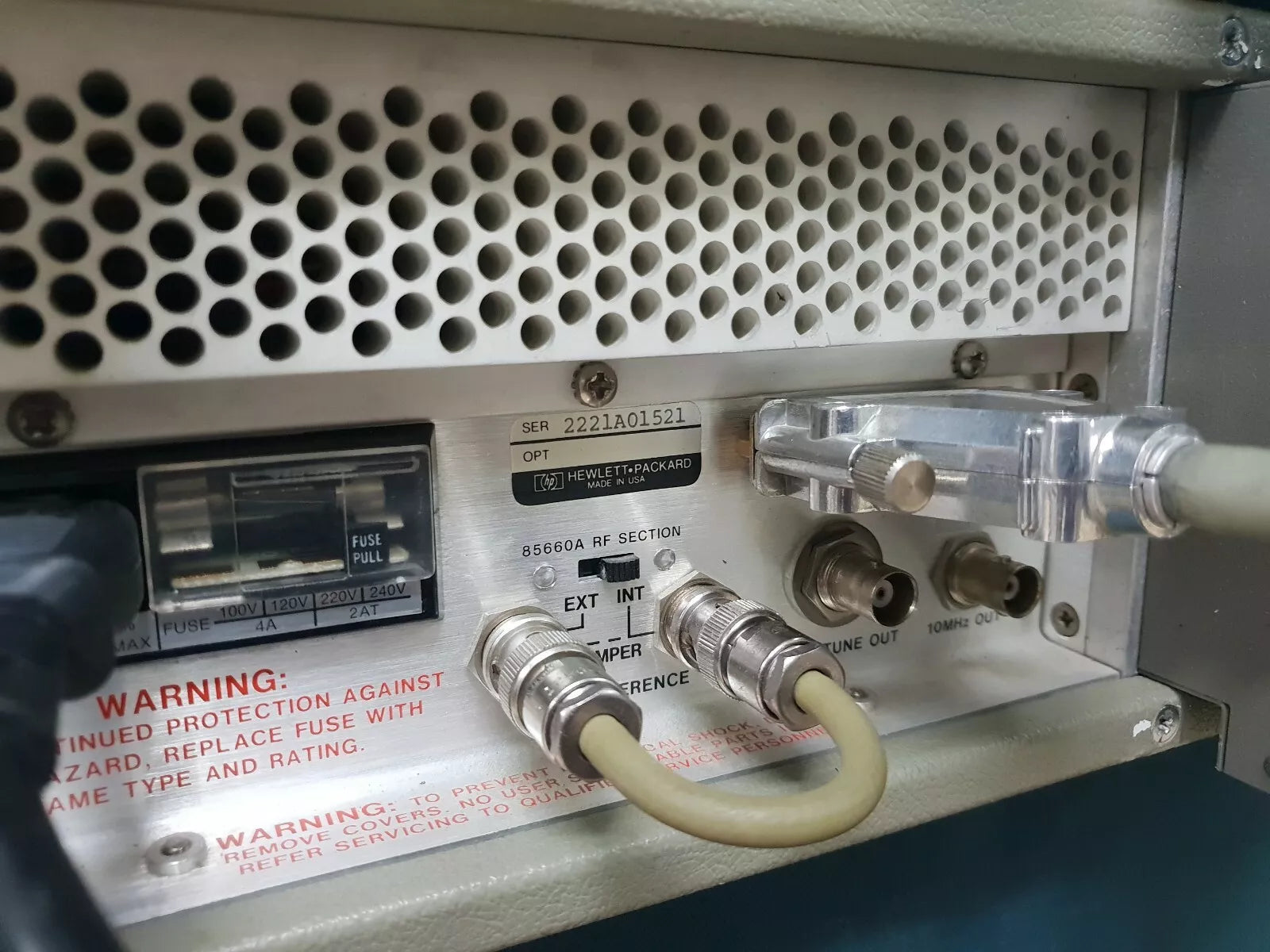 HP/Agilent 8566B Spectrum Analyzer 100Hz-22GHz with Cable AS IS Selling