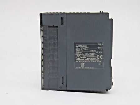 Mitsubishi QY18A Digital Output Module Q Series 240 VAC Used & Tested