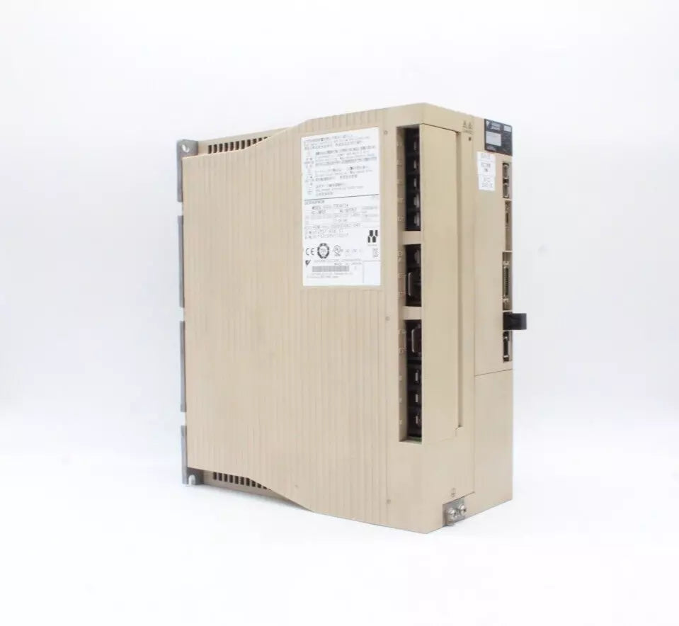 YASKAWA SGDV-330A21A AC Servo Drive 5KW 200VAC 50/60Hz