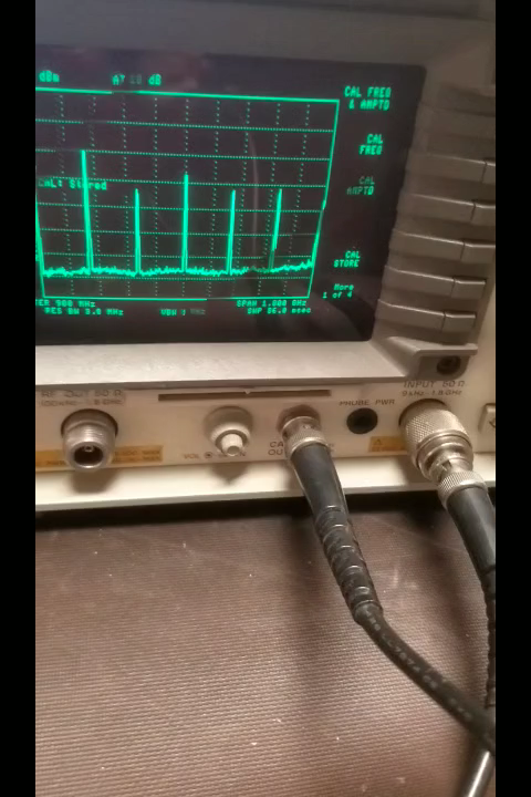 HP 8591E Spectrum Analyzer with Tracking Generator 1.8 GHz