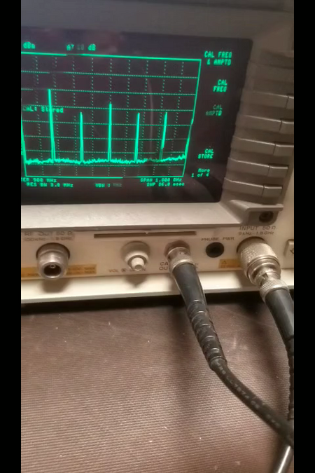 HP 8591E Spectrum Analyzer with Tracking Generator 1.8 GHz