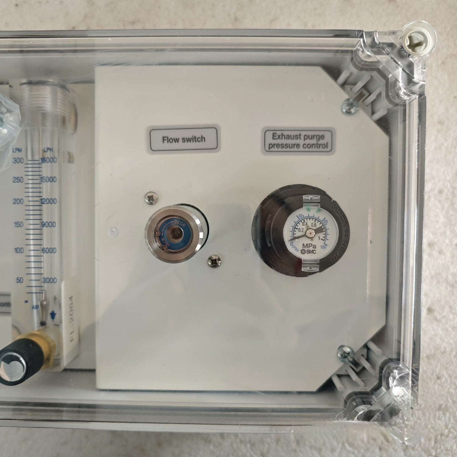 114720A Flow Meter Controller