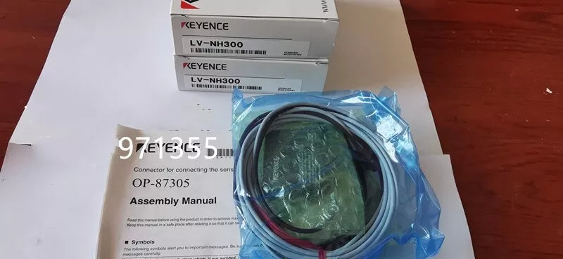 1PC NEW KEYENCE LV-NH300 sensor #N786 YF