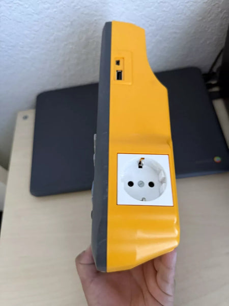 FLUKE ESA615 EU 230V Electrical Safety Analyzer (Tested)