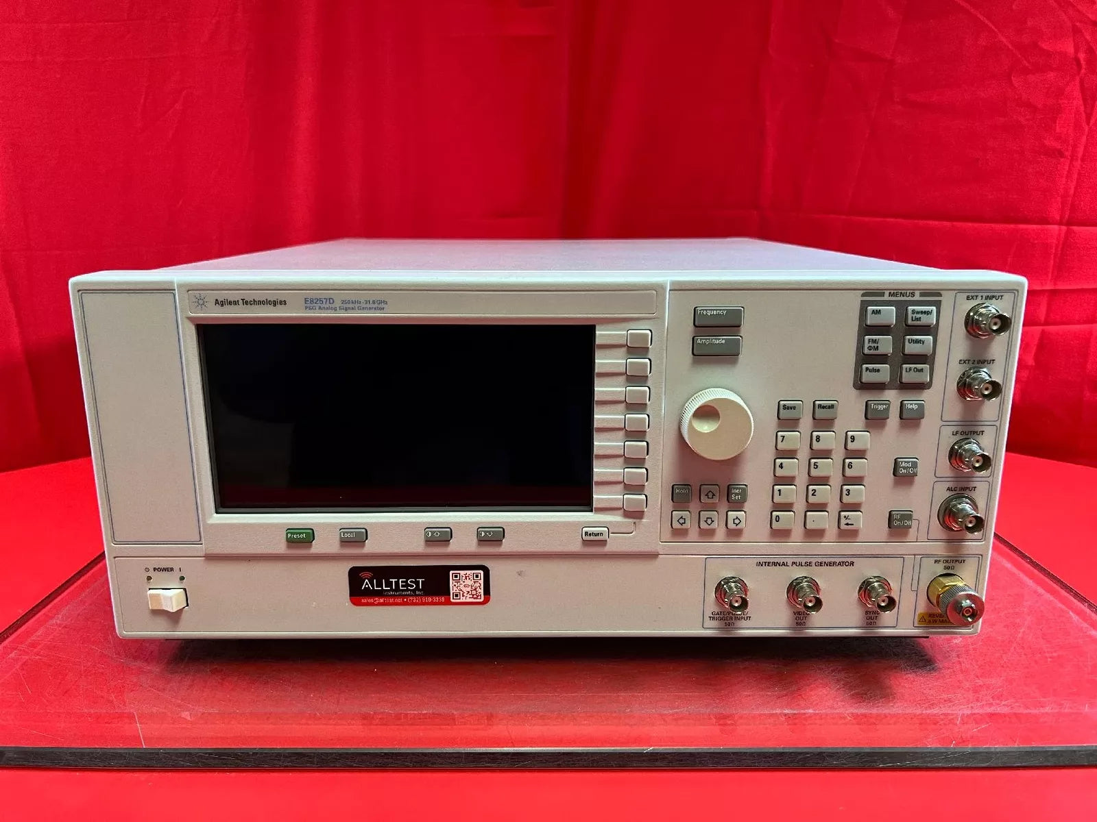 Agilent/Keysight E8257D PSG Analog Signal Generator, 250 kHz to 31.8 GHz
